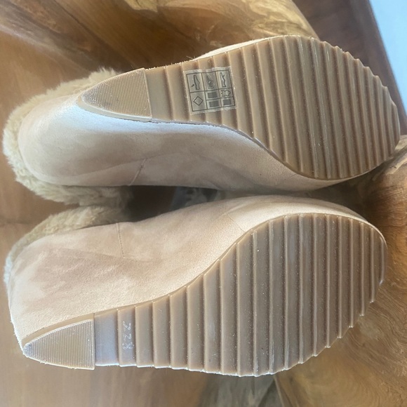 Boots - Picture 6 of 6